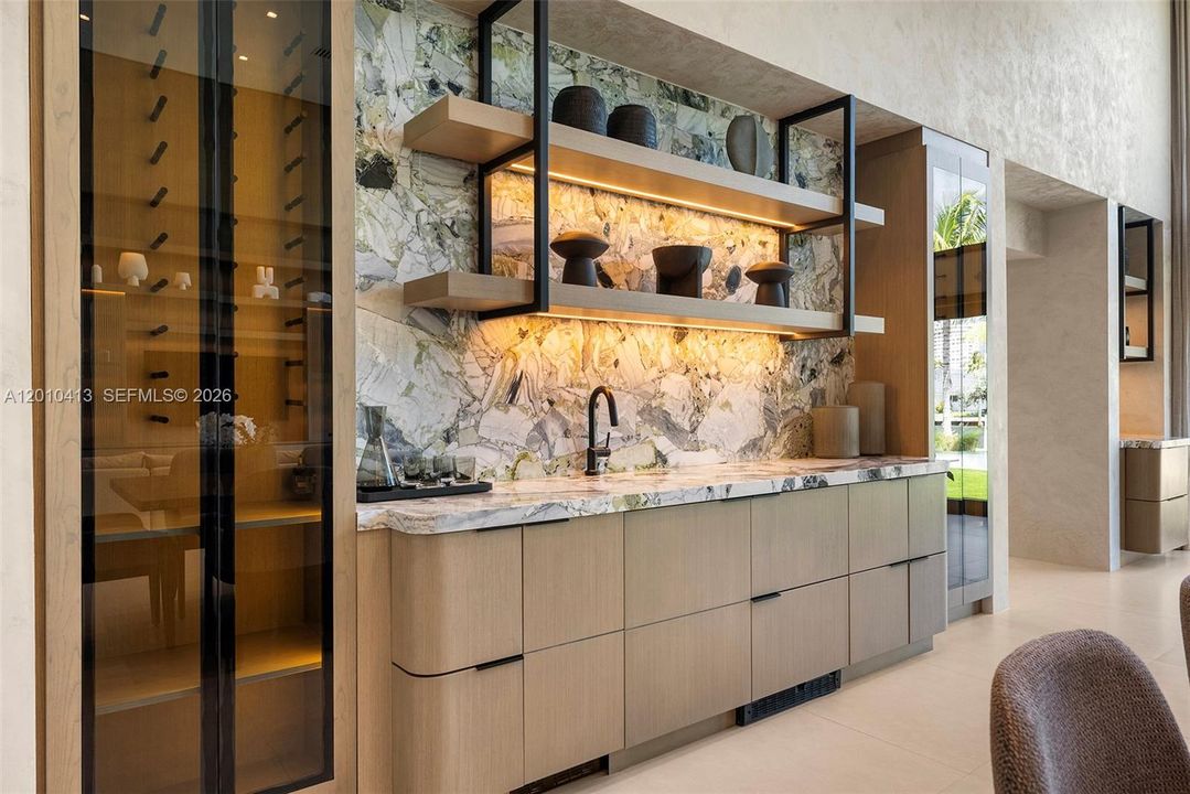 For Sale: $11,995,000 (6 beds, 8 baths, 6263 Square Feet)