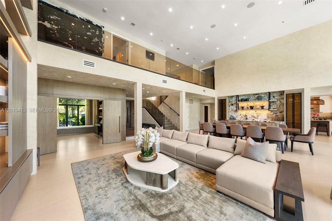 For Sale: $11,995,000 (6 beds, 8 baths, 6263 Square Feet)
