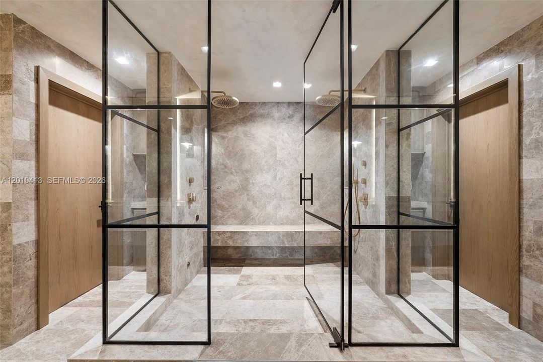 For Sale: $11,995,000 (6 beds, 8 baths, 6263 Square Feet)