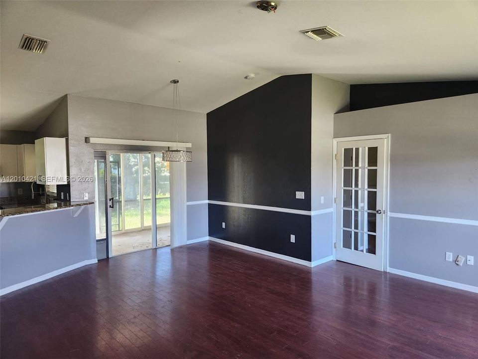 For Rent: $1,799 (3 beds, 2 baths, 0 Square Feet)