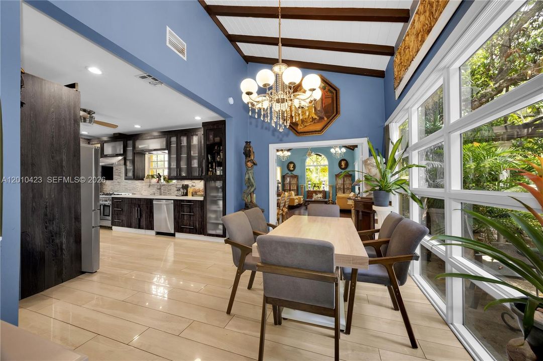 For Sale: $2,799,000 (6 beds, 5 baths, 3107 Square Feet)