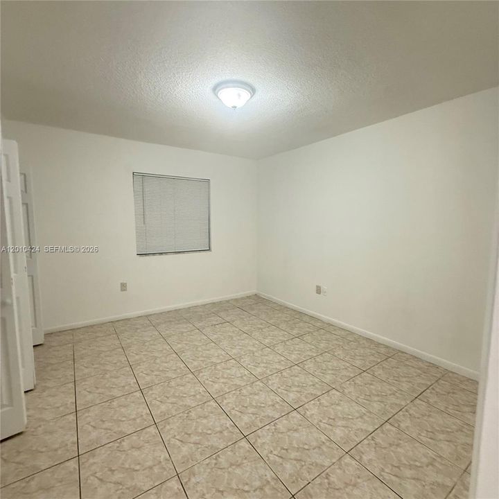 Activo con contrato: $1,550 (1 camas, 1 baños, 557 Pies cuadrados)