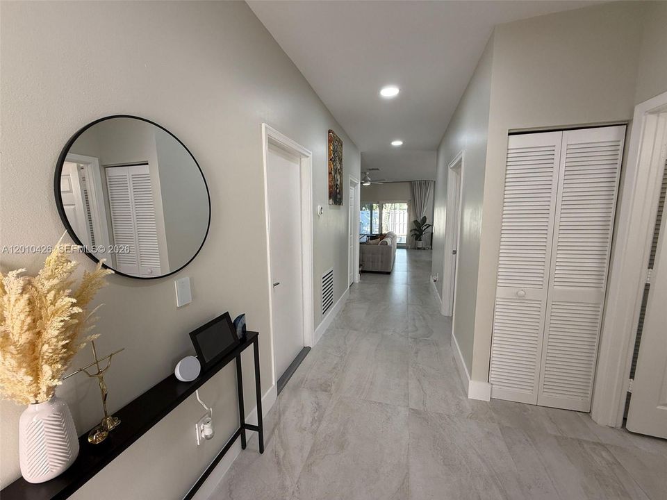 Active With Contract: $550,000 (3 beds, 2 baths, 1469 Square Feet)