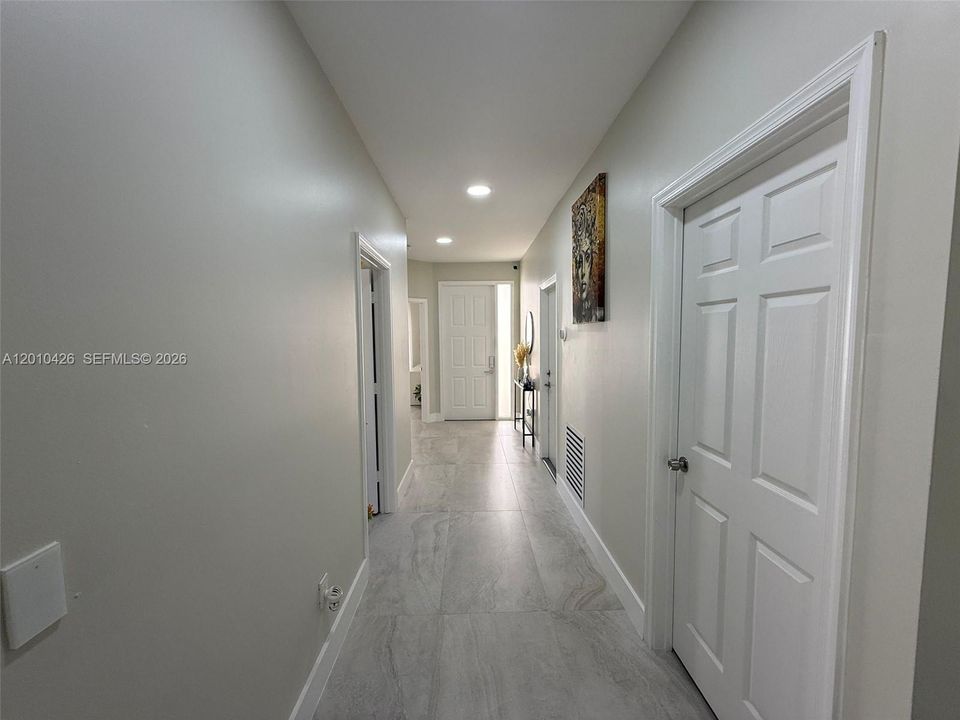 Active With Contract: $550,000 (3 beds, 2 baths, 1469 Square Feet)