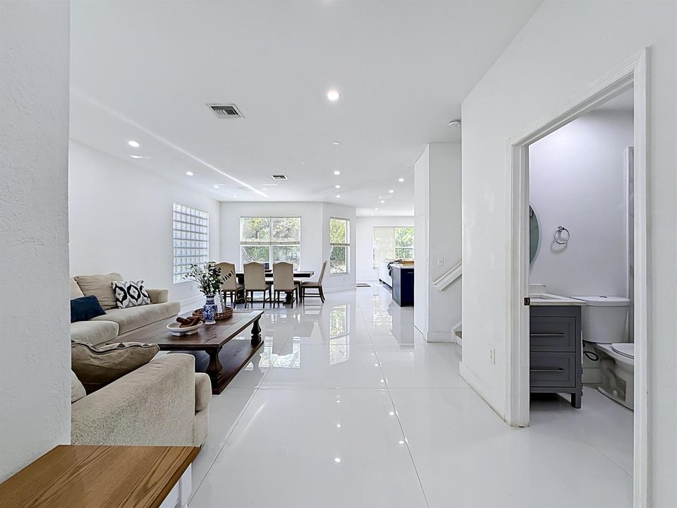 16101 SW 27th Street-13