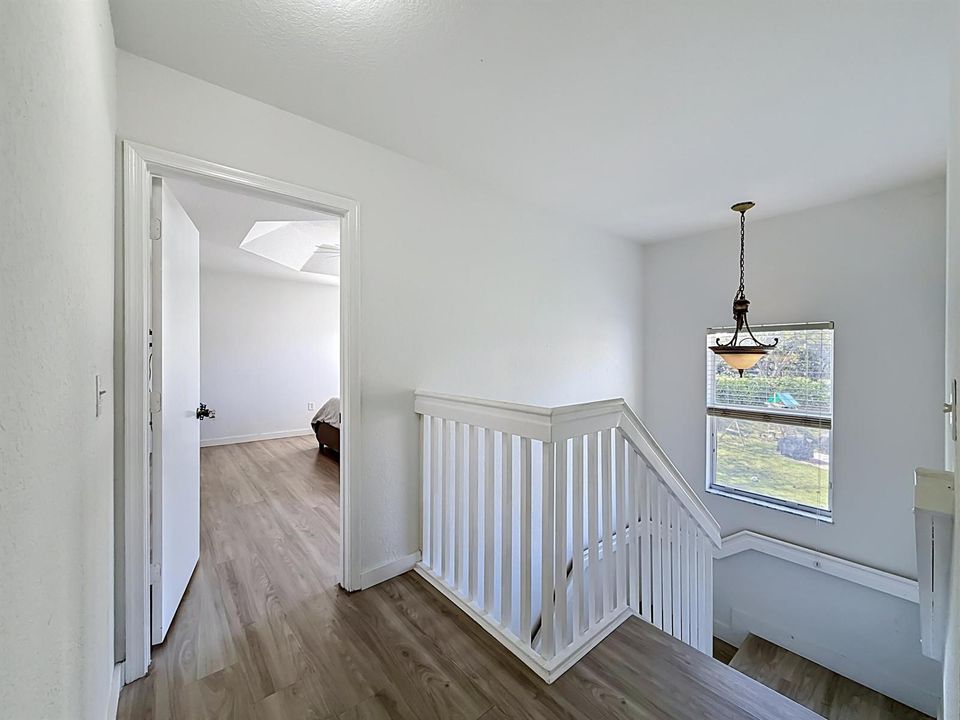 16101 SW 27th Street-29