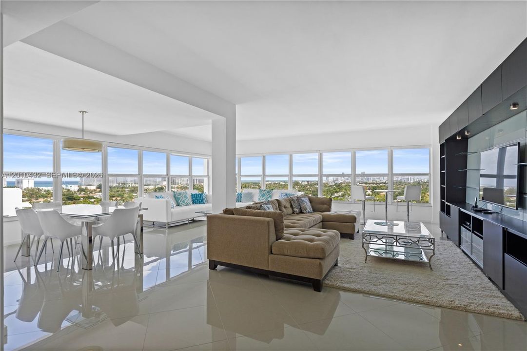 For Sale: $895,000 (2 beds, 2 baths, 1770 Square Feet)