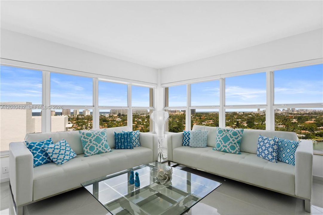 For Sale: $895,000 (2 beds, 2 baths, 1770 Square Feet)