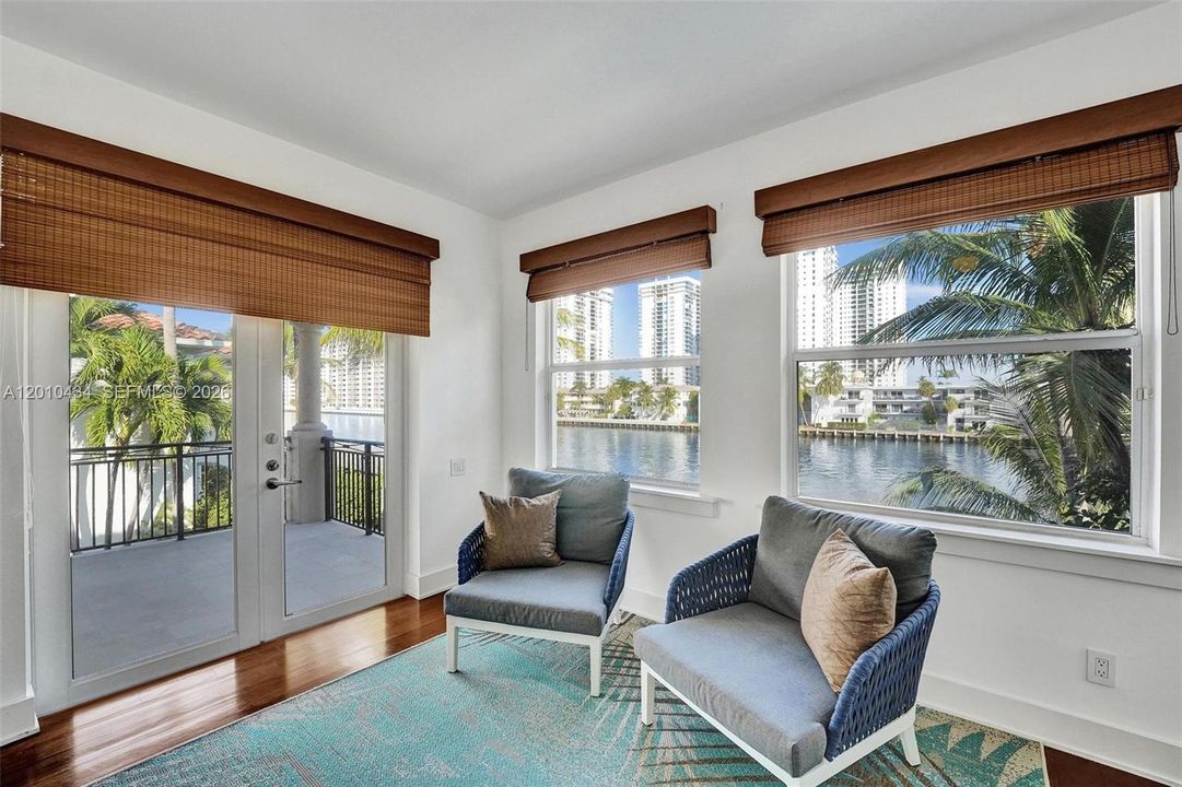 For Rent: $20,000 (5 beds, 4 baths, 4138 Square Feet)