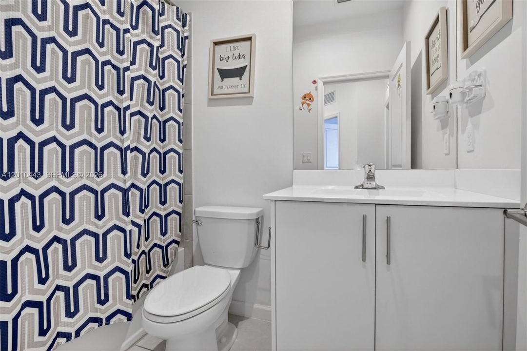 For Sale: $469,900 (3 beds, 2 baths, 1636 Square Feet)