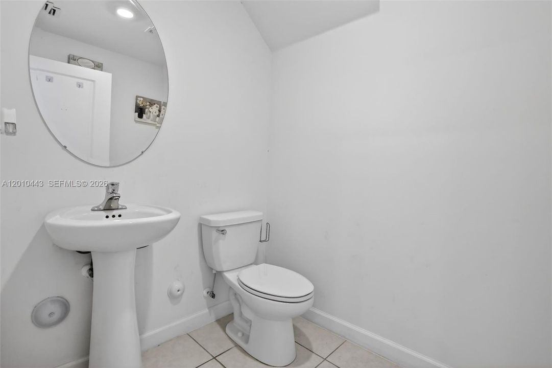 For Sale: $469,900 (3 beds, 2 baths, 1636 Square Feet)