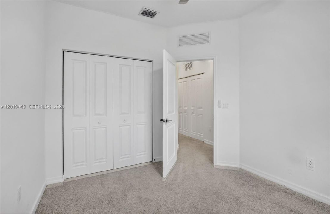 For Sale: $469,900 (3 beds, 2 baths, 1636 Square Feet)