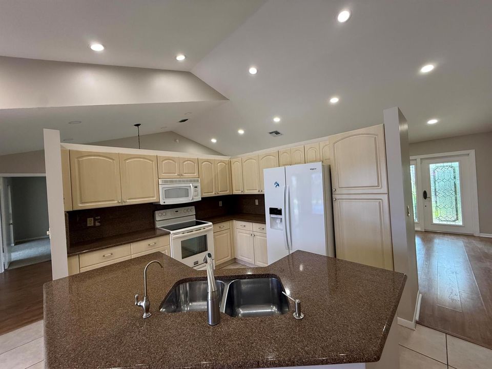 the kitchen 2
