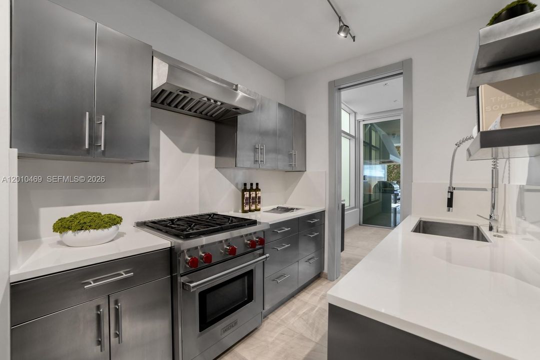 For Sale: $24,990,000 (5 beds, 6 baths, 5868 Square Feet)