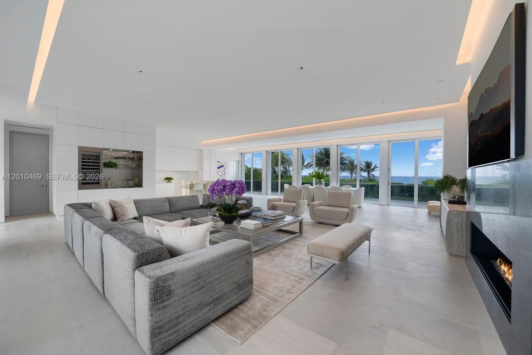 For Sale: $24,990,000 (5 beds, 6 baths, 5868 Square Feet)