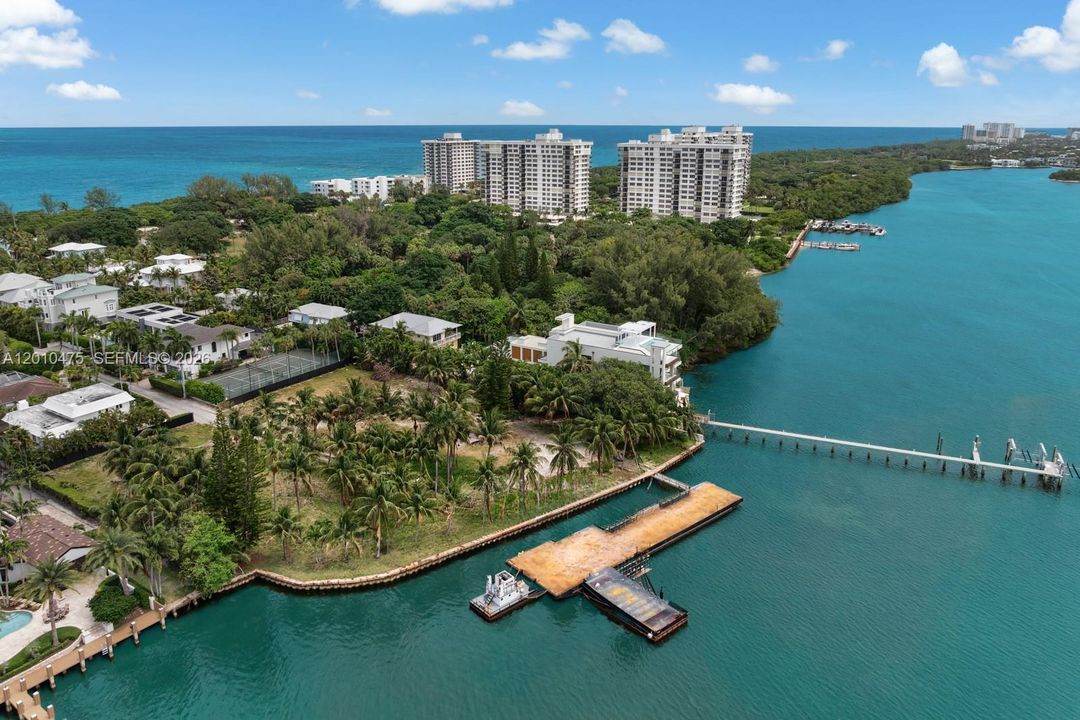 待售: $45,000,000 (1.52 acres)