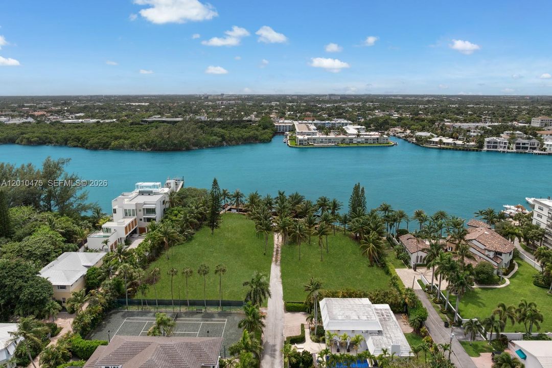 待售: $45,000,000 (1.52 acres)