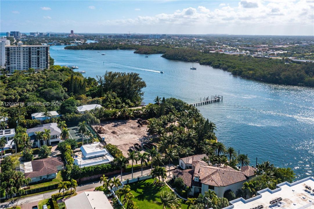 待售: $45,000,000 (1.52 acres)
