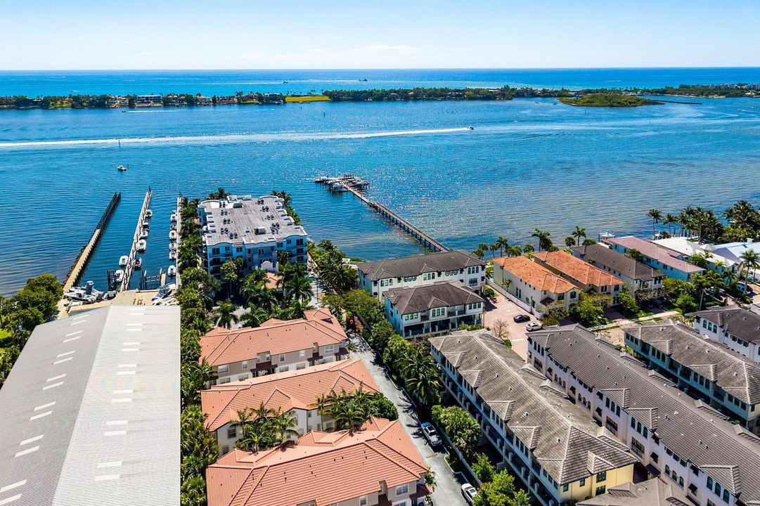 065-10WindwardLane-BoyntonBeach-FL-33435