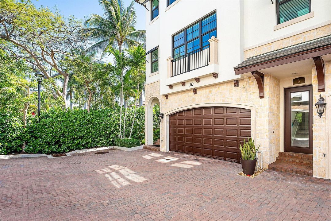 004-10WindwardLane-BoyntonBeach-FL-33435