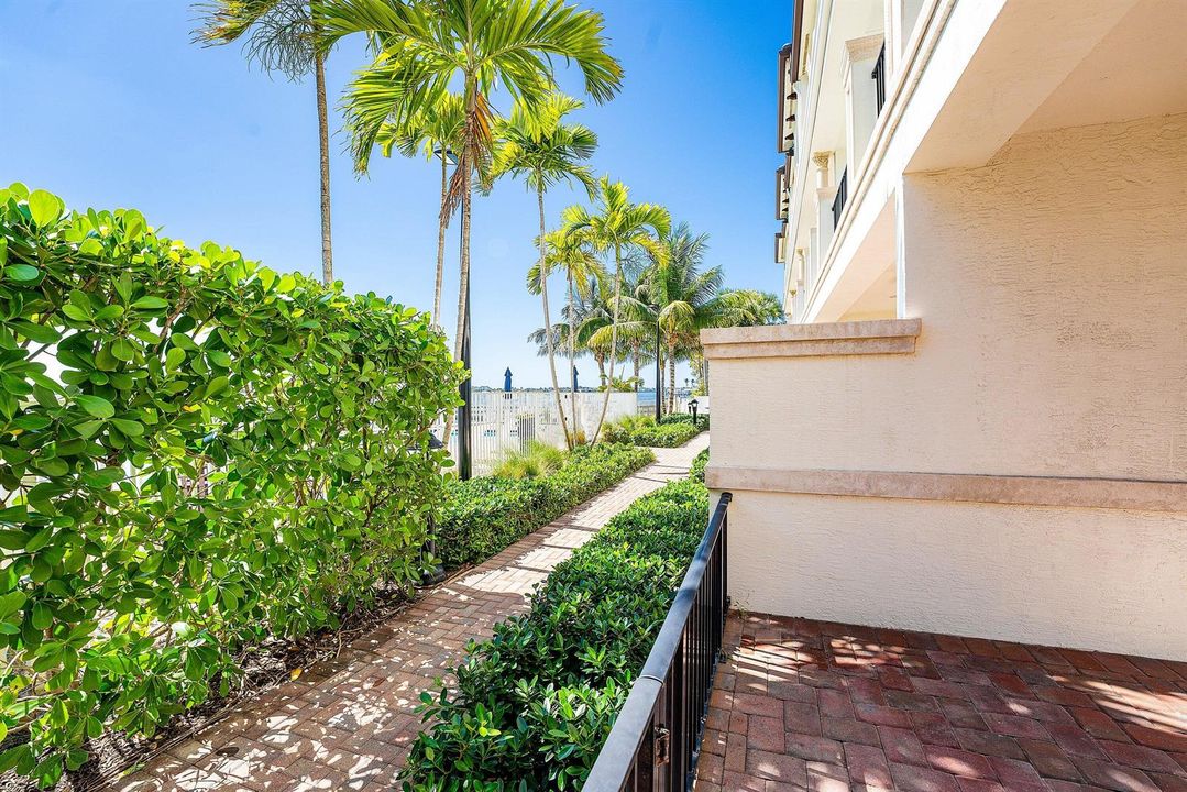 Walkway to Pool / Dock