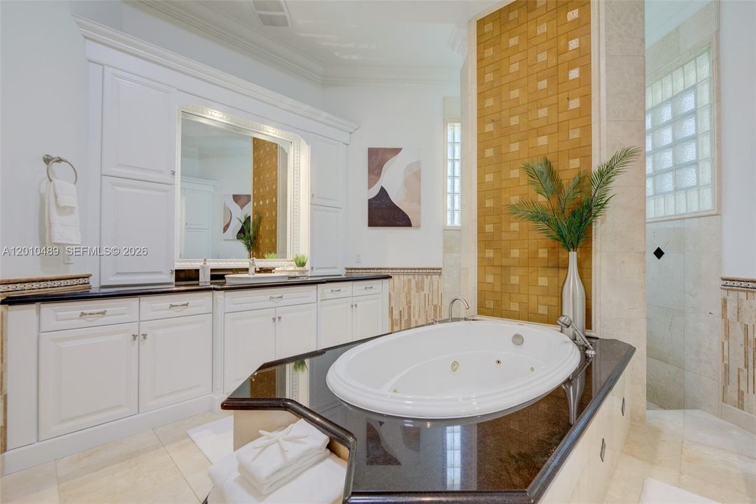 For Sale: $4,999,999 (6 beds, 6 baths, 6258 Square Feet)