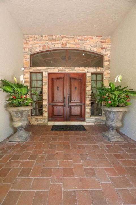 For Sale: $4,999,999 (6 beds, 6 baths, 6258 Square Feet)