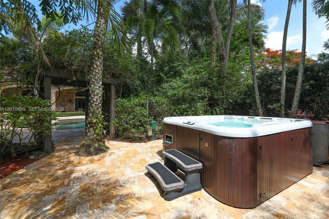 For Sale: $4,999,999 (6 beds, 6 baths, 6258 Square Feet)