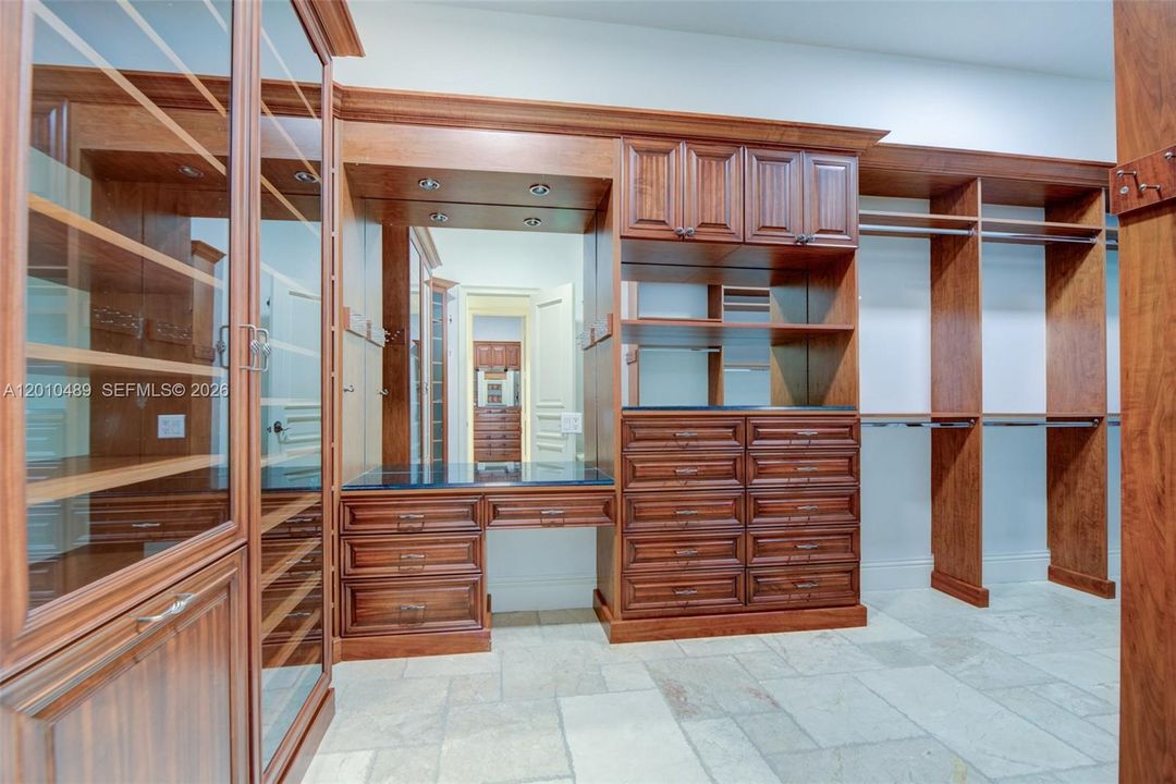 For Sale: $4,999,999 (6 beds, 6 baths, 6258 Square Feet)
