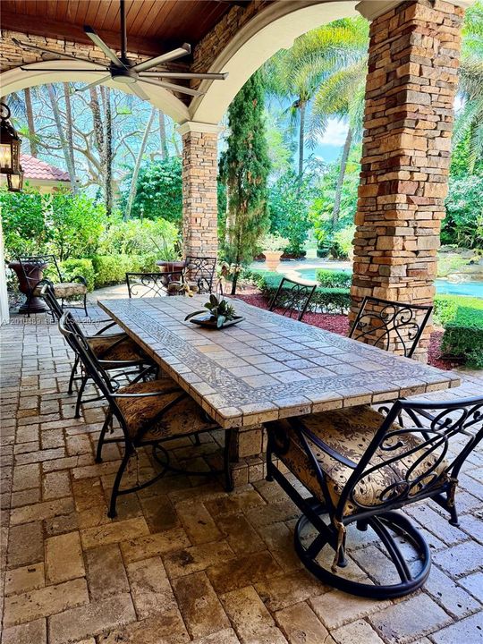 For Sale: $4,999,999 (6 beds, 6 baths, 6258 Square Feet)