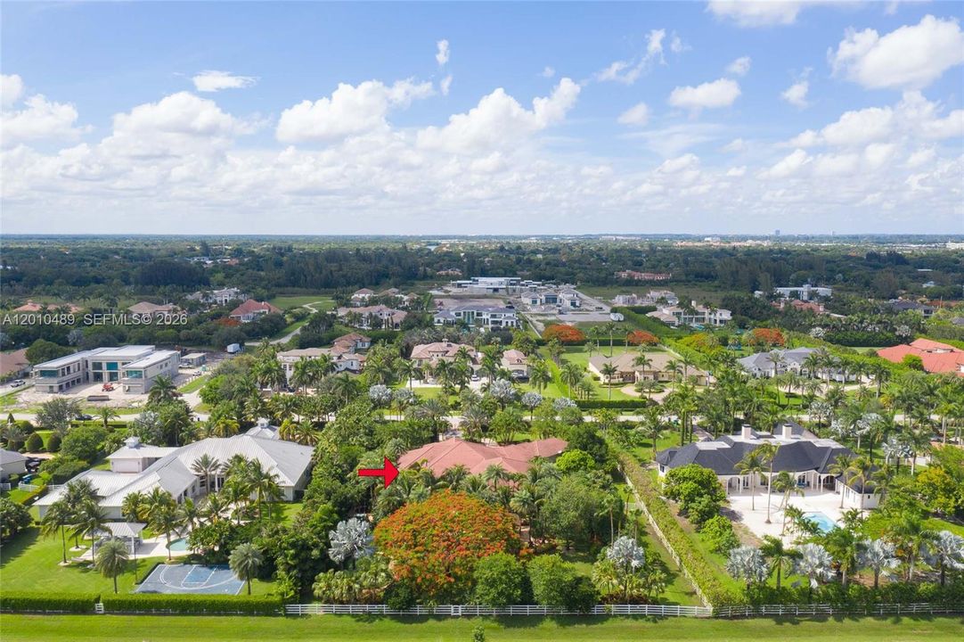 For Sale: $4,999,999 (6 beds, 6 baths, 6258 Square Feet)