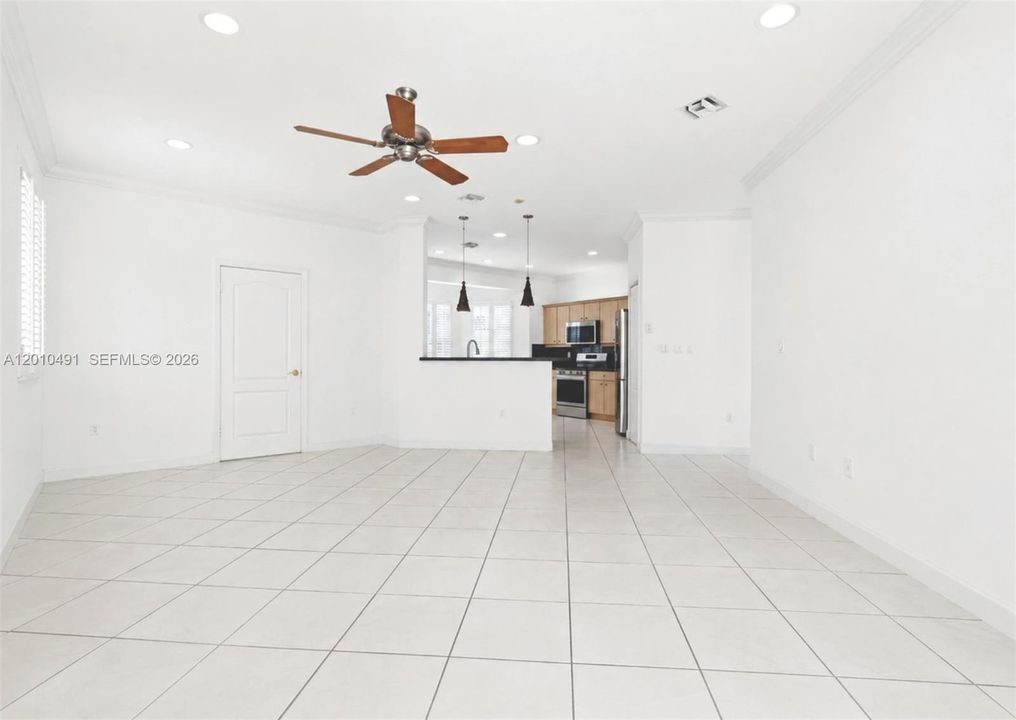 В аренду: $4,950 (4 спален, 3 ванн, 2902 Квадратных фут)