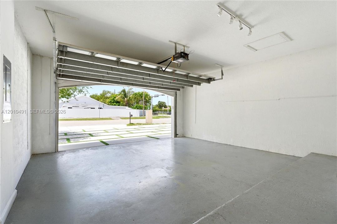 В аренду: $4,950 (4 спален, 3 ванн, 2902 Квадратных фут)