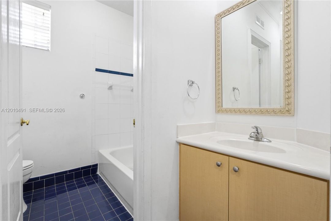 В аренду: $4,950 (4 спален, 3 ванн, 2902 Квадратных фут)