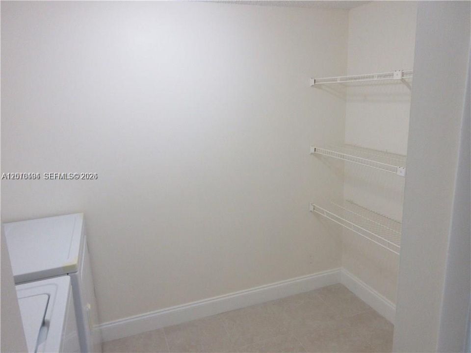 Laundry shelf