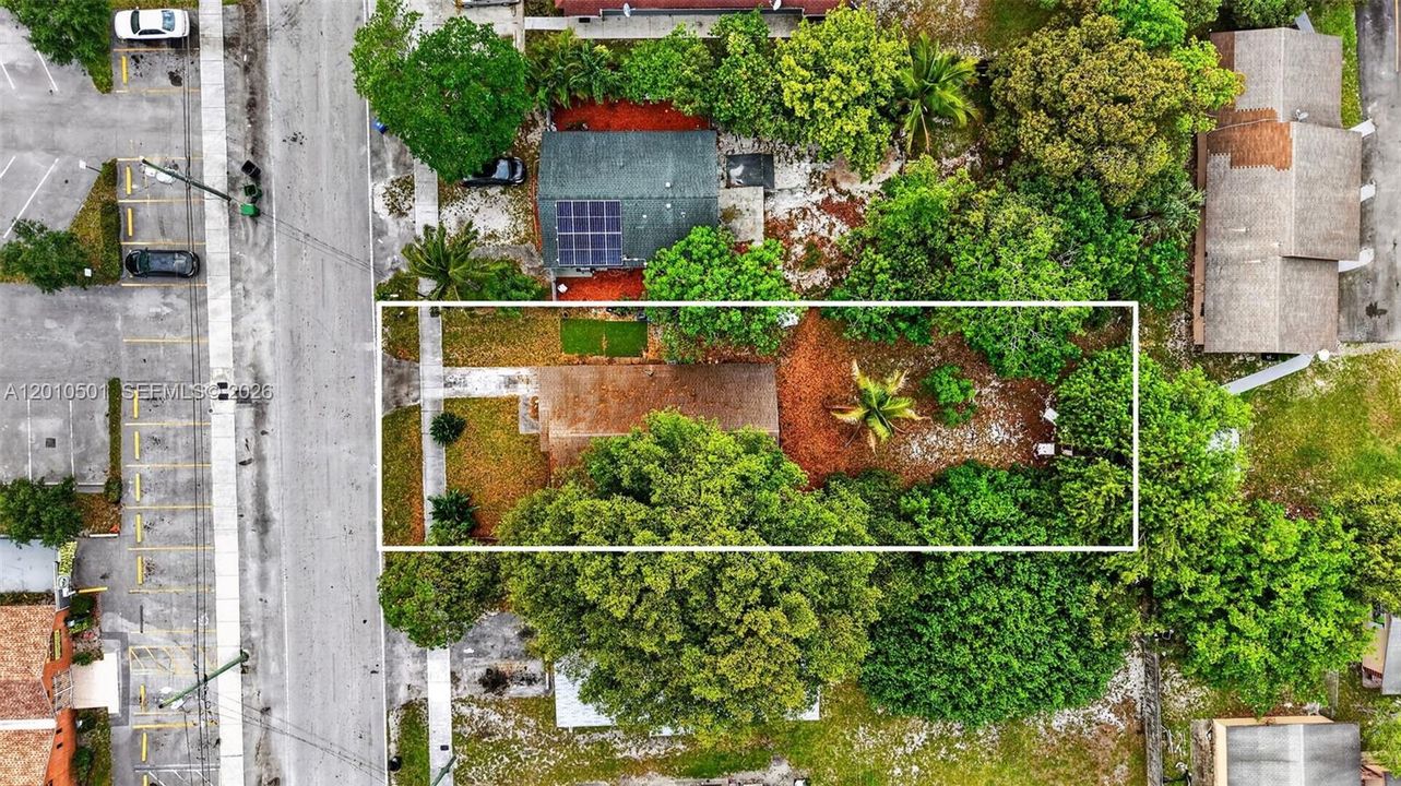 Activo con contrato: $350,000 (4 camas, 1 baños, 1125 Pies cuadrados)