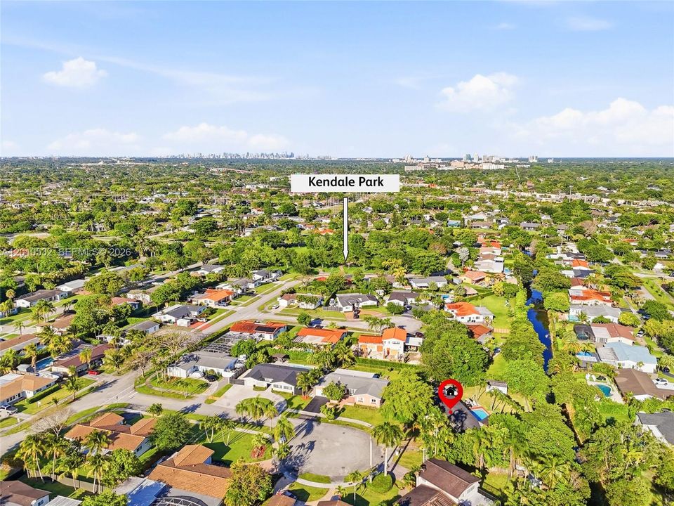 Activo con contrato: $1,195,000 (4 camas, 2 baños, 2590 Pies cuadrados)
