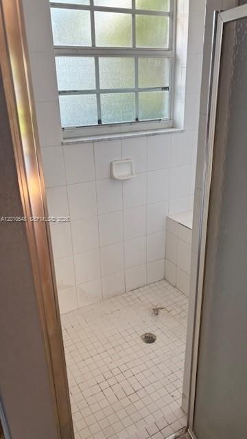 For Rent: $3,000 (3 beds, 2 baths, 1446 Square Feet)