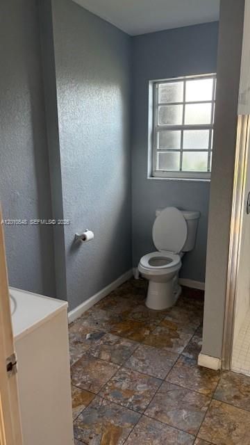 For Rent: $3,000 (3 beds, 2 baths, 1446 Square Feet)