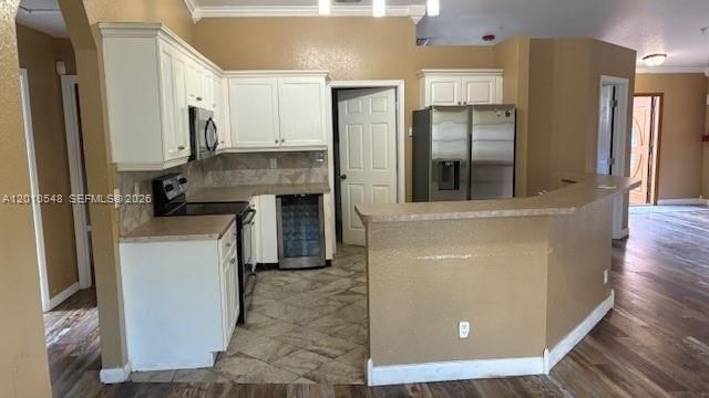 For Rent: $3,000 (3 beds, 2 baths, 1446 Square Feet)