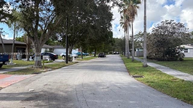 For Rent: $3,000 (3 beds, 2 baths, 1446 Square Feet)