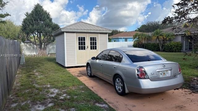 For Rent: $3,000 (3 beds, 2 baths, 1446 Square Feet)