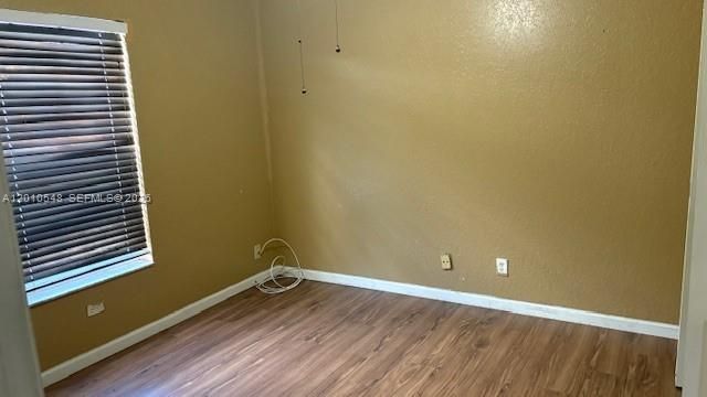 For Rent: $3,000 (3 beds, 2 baths, 1446 Square Feet)