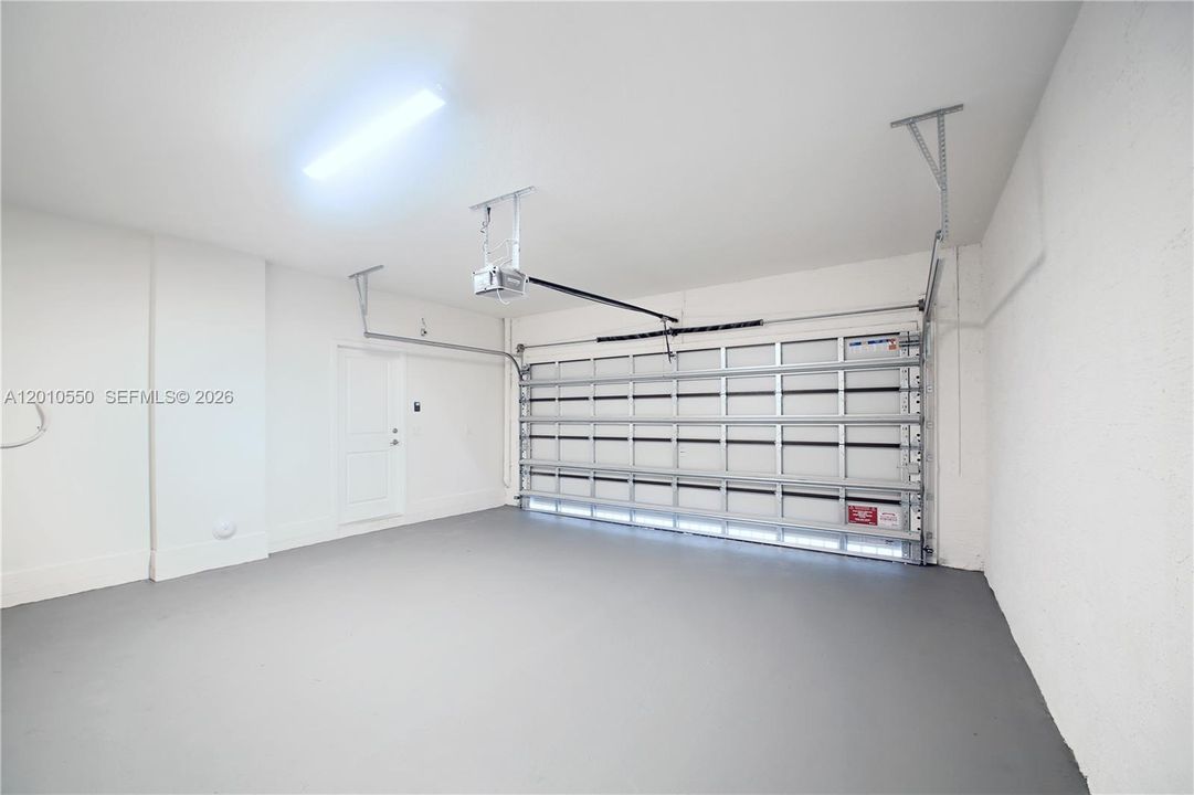 В аренду: $5,200 (3 спален, 2 ванн, 2878 Квадратных фут)