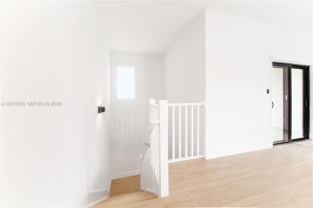 В аренду: $5,200 (3 спален, 2 ванн, 2878 Квадратных фут)