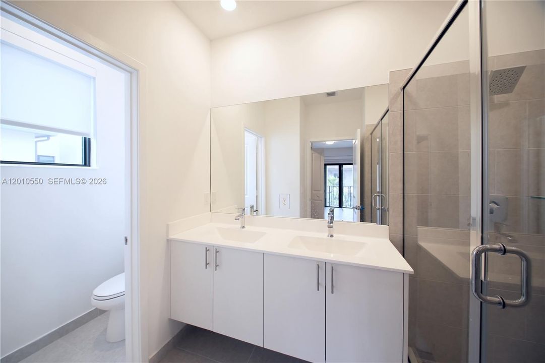 В аренду: $5,200 (3 спален, 2 ванн, 2878 Квадратных фут)