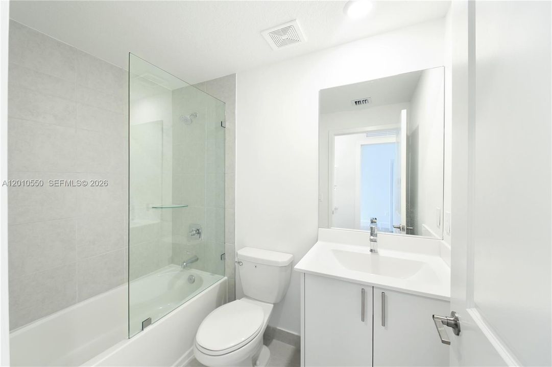 В аренду: $5,200 (3 спален, 2 ванн, 2878 Квадратных фут)