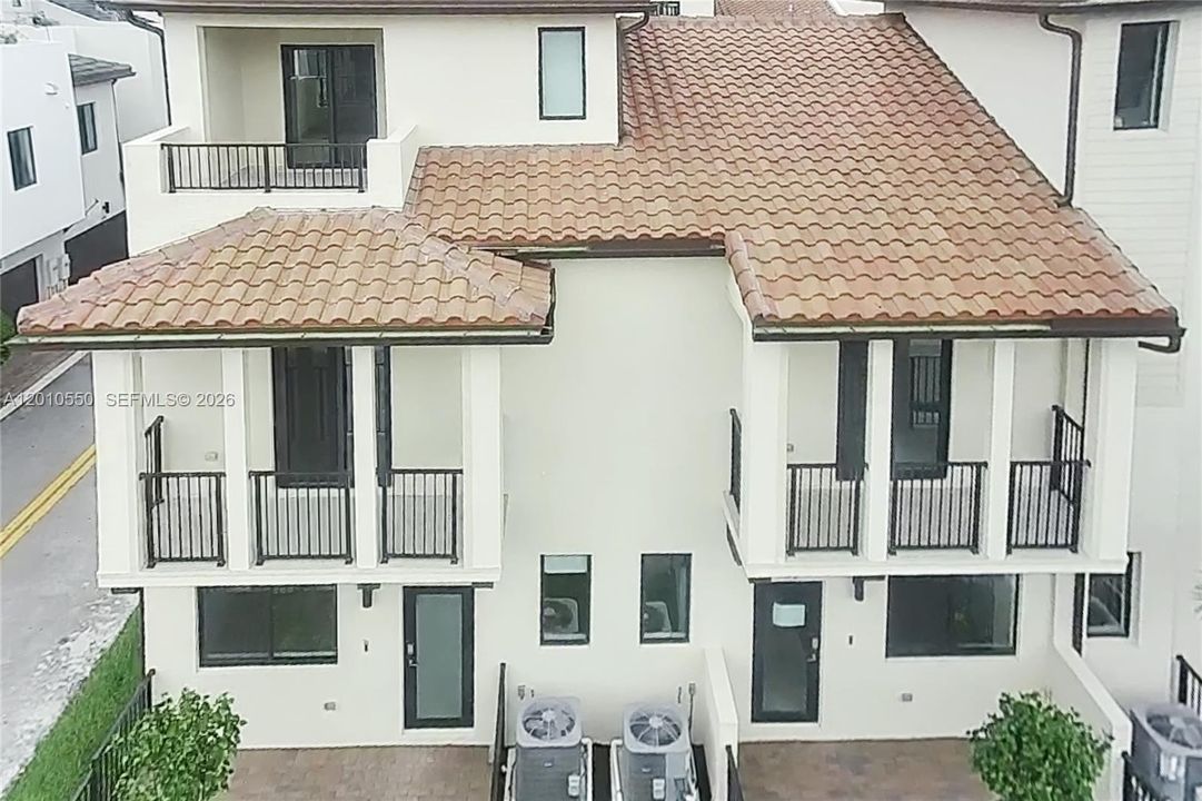 В аренду: $5,200 (3 спален, 2 ванн, 2878 Квадратных фут)