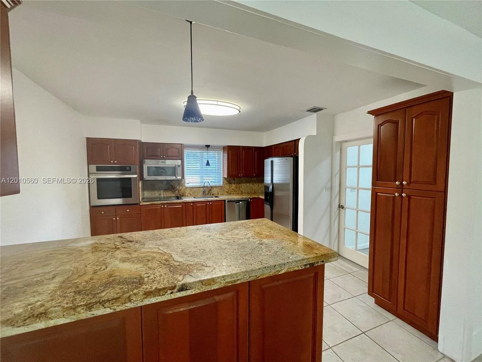 Open kitchen