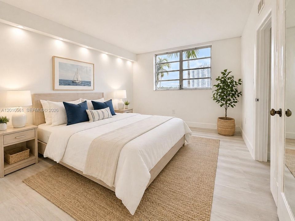 For Sale: $188,000 (1 beds, 1 baths, 817 Square Feet)
